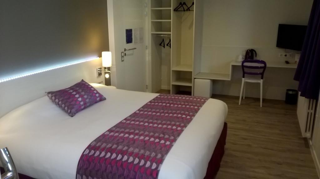 Contact Hotel Du Cerf 查塔奥贡泰 客房 照片