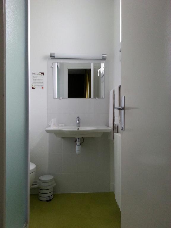 Contact Hotel Du Cerf 查塔奥贡泰 外观 照片